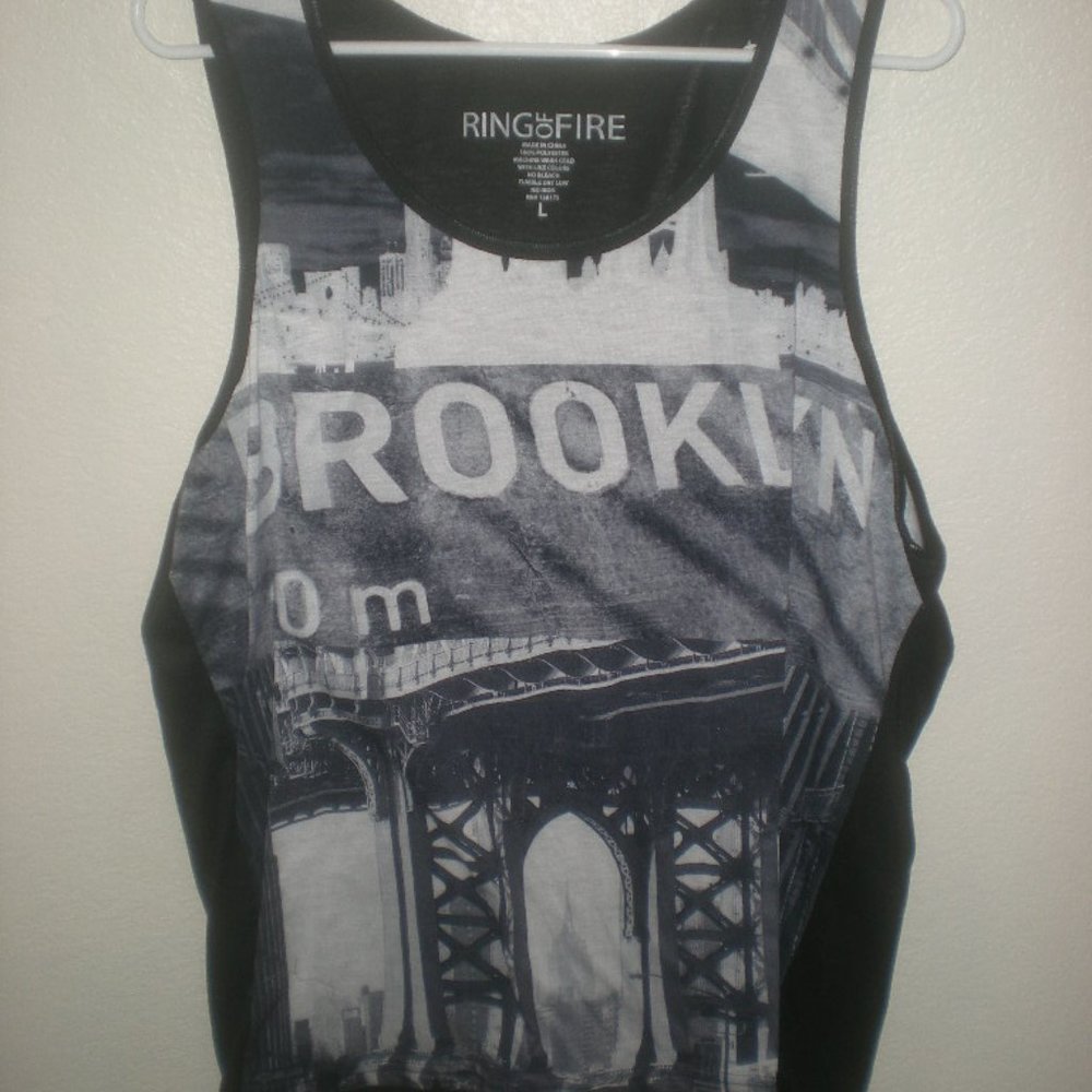 RING OF FIRE  Tank Top  NWOT  Size L